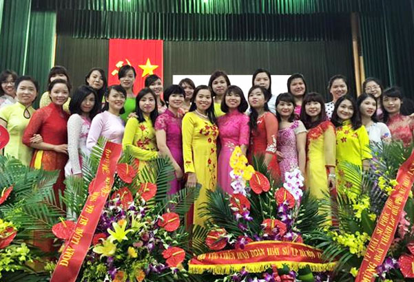 Kỷ niệm 20/10 và Lễ ra mắt Hội phụ nữ Đoàn luật sư thành phố Hà Nội